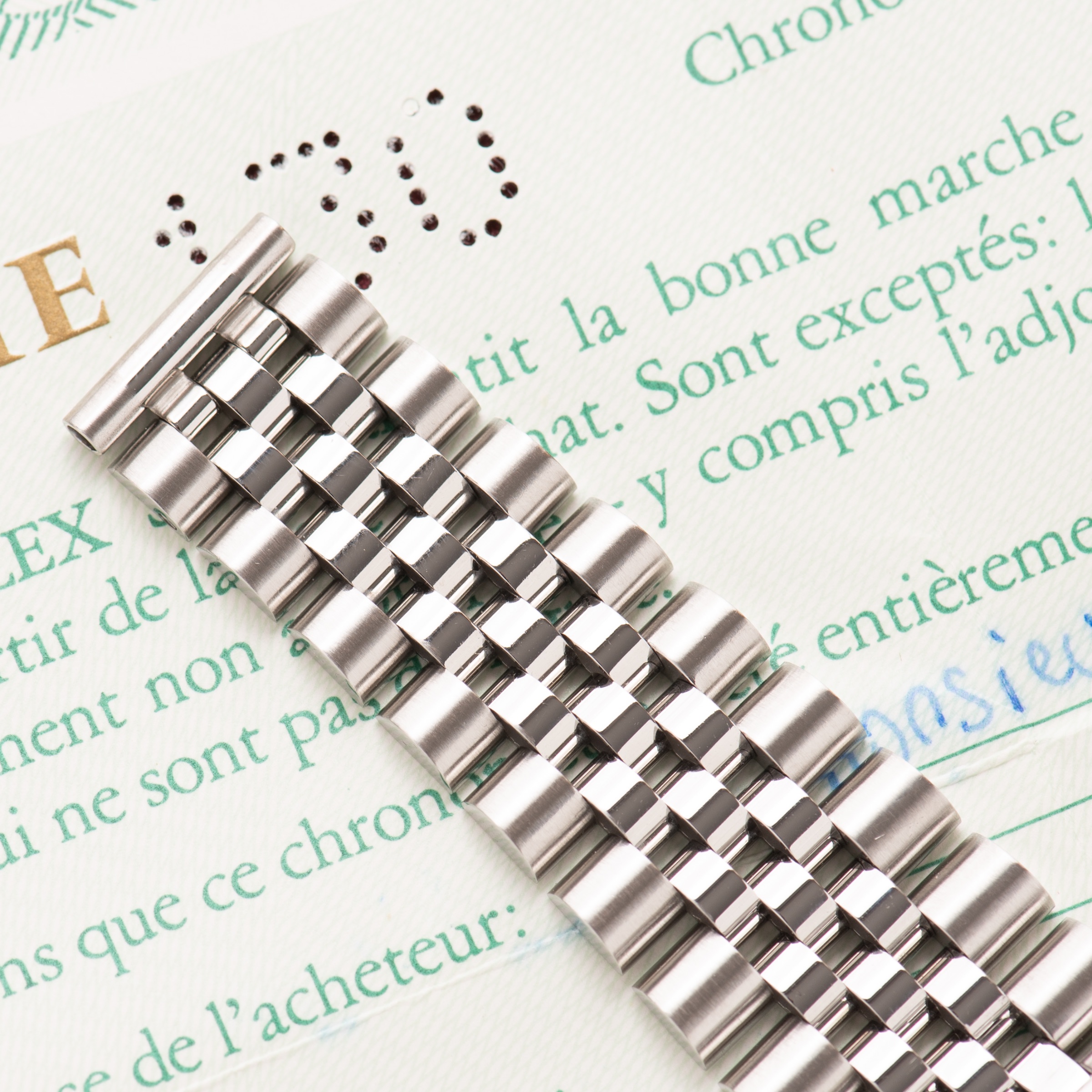 Zicht op Rolex Oyster Perpetual Datejust — zilveren tapisseriewijzerplaat — Ref. 16030 — 1988